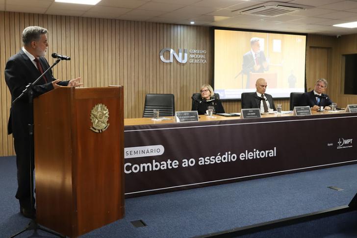 Fotografia do ministro Lelio Bentes Corrêa