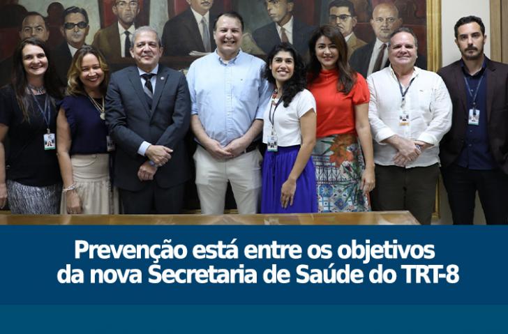 #ParaTodosVerem: A imagem mostra o secretário Alvaro Rolo, o terceiro da esquerda para a direita, cercado por integrantes das co
