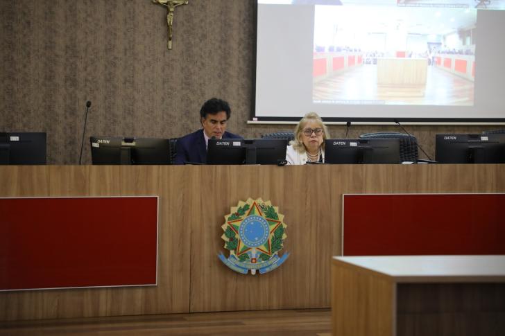 Foto durante a sessão de abertura da correição ordinária.