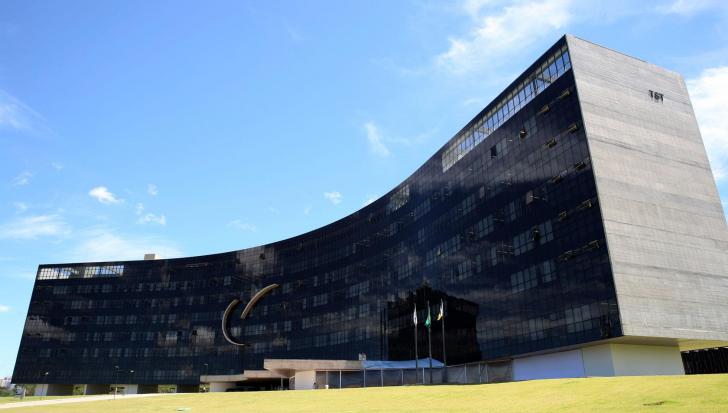 Foto da fachado do TST.
