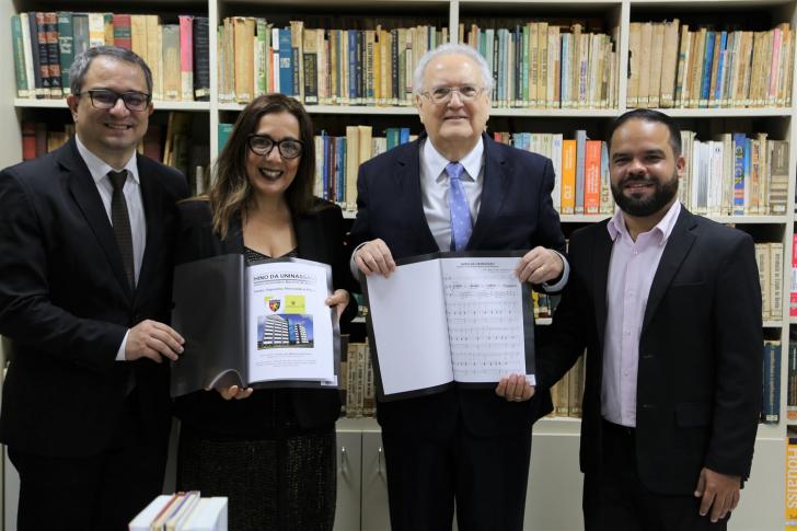 Hino universidade uninassau