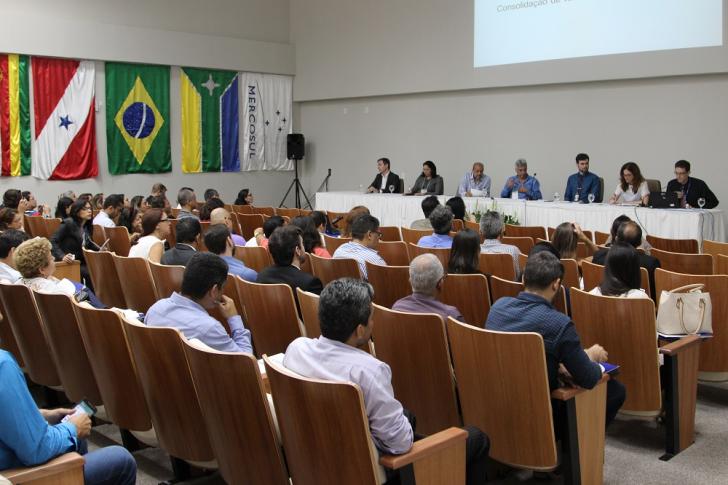 Pessoas no auditório da EJUD no Encontro Nacional de Precatórios