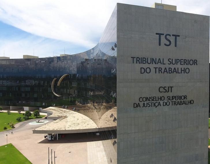 faixada do TST