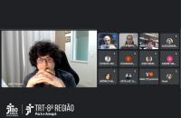 Foto da palestra realizada por Júlio Trecenti 