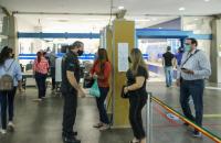 Foto dos servidores e seguranças na retomada 100% do TRT8 