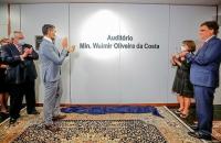 Autoridades presentes na inauguração do auditório