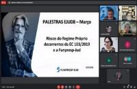 Print da tela da palestra da EJUD8