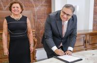 Novo desembargador, Carlos Zahluth foi empossada pela desembargadora Maria Valquíria Norat Coelho