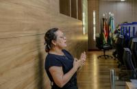 Intérpretes de Libras participa de sessão do Pleno