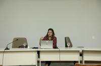Advogada Natasha Vasconcelos durante sua apresentação