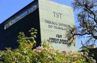 imagem da fachada do TST