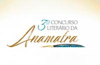 Arte gráfica com fundo amarelo. Centralizado o seguinte texto: 3º Concurso Literário da Anamatra.  Fotografia de um homem pardo 