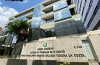 #ParaTodosVerem: Fotografia da fachada do prédio sede do TRT-8.   