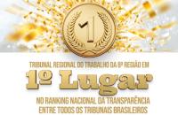 Arte gráfica nas cores branca e ouro com o texto: Tribunal Regional do Trabalho da 8ª Região em 1º lugar no ranking da Transparê