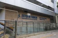 Foto da fachada do TRT8 em Belém.