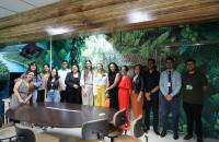 Foto na Secretaria de Comunicação do TRT8 durante a visita da DIAIS na Semana de Responsabilidade Socioambiental.