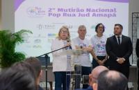Foto da presidente do TRT8 durante discurso na abertura do 2º Mutirão Nacional do Pop Rua Jud.
