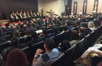 Foto de cima do auditório 