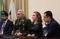 Na foto, no plenário do TJPA, autoridades que integraram a mesa oficial da cerimônia de posse do novo presidente.