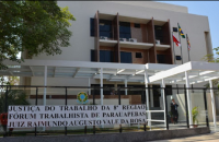 Imagem da fachada do Fórum Trabalhista de Parauapebas