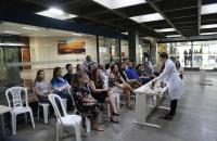 servidores participando da palestra