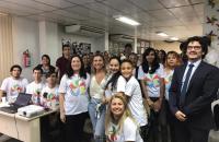 FOTO: voluntários, padrinhos, jovens , juiz, desembargadora e cineasta.