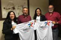Na foto, desembargadora e juíza ao lado de empresários do setor supermercadista.
