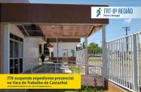 ARTE; Fachada do prédio e título da matéria em amarelo