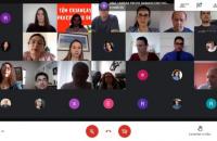 Print da tela da sala virtual cheia de participantes