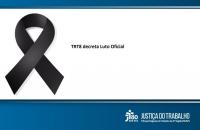 ARTE em fundo branco com laço luto e a frase  TRT8 decreta luto oficial