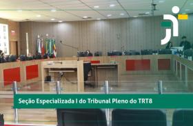 #ParaTodosVerem: Arte gráfica como fundo a sala do Pleno do TRT-8. No canto superior direito, a logo do TRT-8.